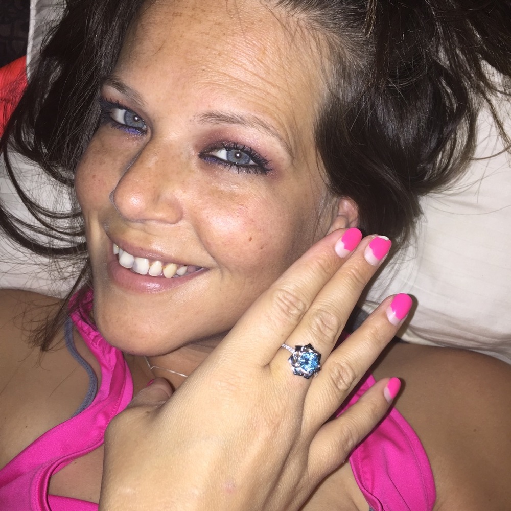 Meet your Posher, Amanda